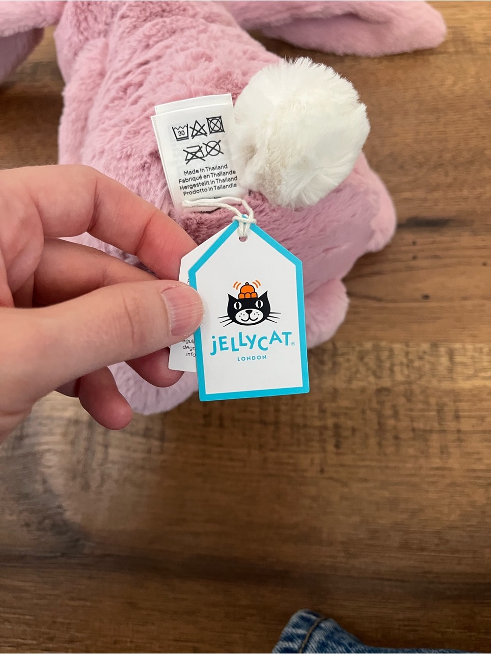 Jellycat Bashful Tulip Bunny - BNWT - Authentic - dust bag included - Picture 12 of 14